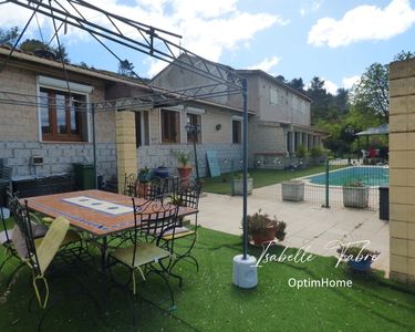 Villa 12 pièces 295 m²