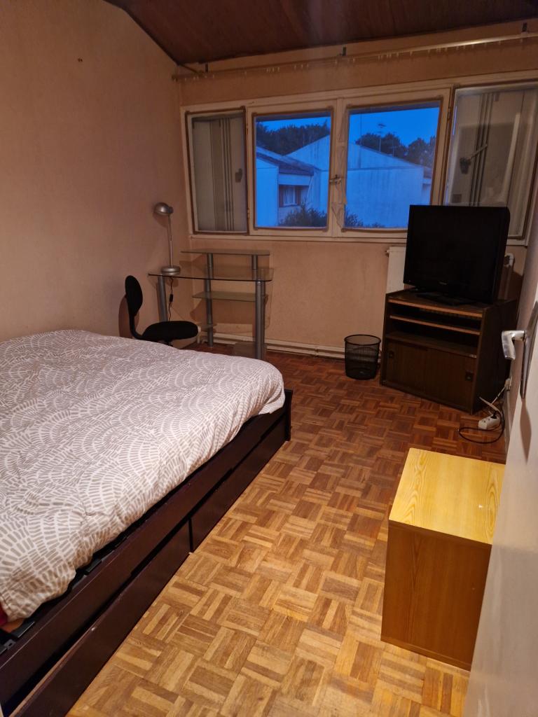 Chambre de 10m2 à louer sur Bouffemont