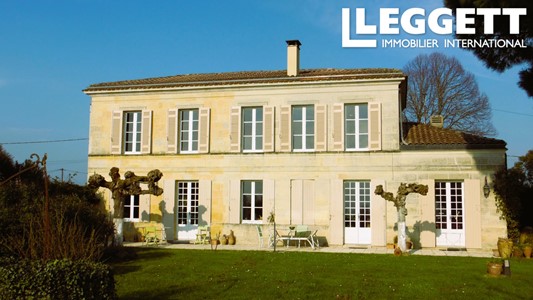 Cadre idyllique! Magnifique vue sur l'estuaire. Maison en pierre avec 4 chambres, grande dépendance