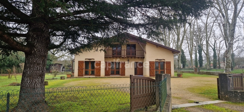 Dpt Landes (40), à vendre LABASTIDE D'ARMAGNAC maison P4  - Terrain de 2592