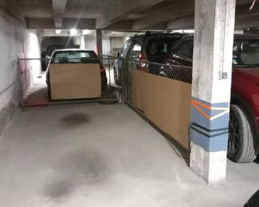 Place de parking souterrain à louer