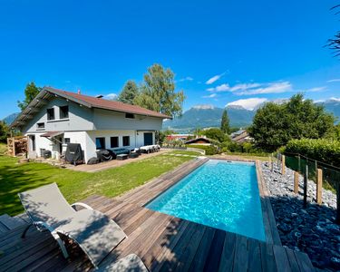 Grande villa avec piscine à 500 m du lac