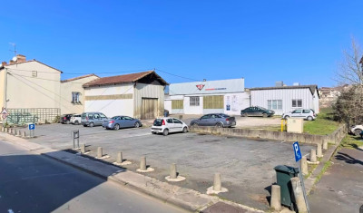 Local commercial 525 m²