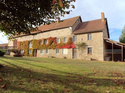 CORPS DE FERME Maison 169 m2 + Dépendances