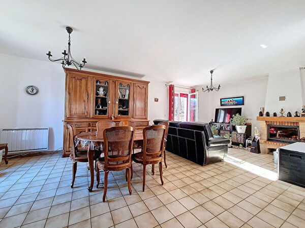 A vendre maison de plain-pied 4 pieces 90 m2 a 15 mn de Sisteron