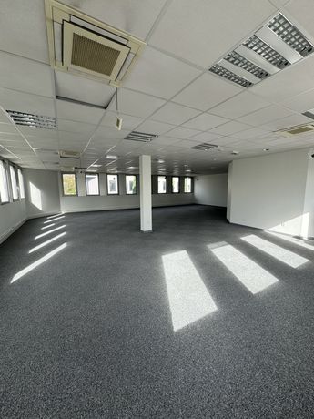 Bureau 48 m²