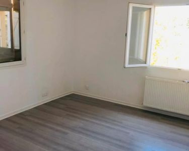 Location appartement st amour (39)