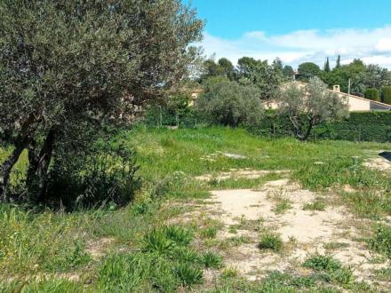 Terrain Vente La Motte-d'Aigues  617m² 187000€