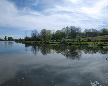 Terres agricoles + lacs + maison, + de 6 Hect 