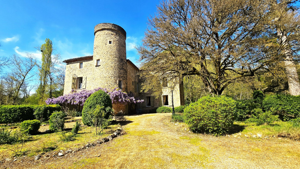 Château 10 pièces 400 m² 