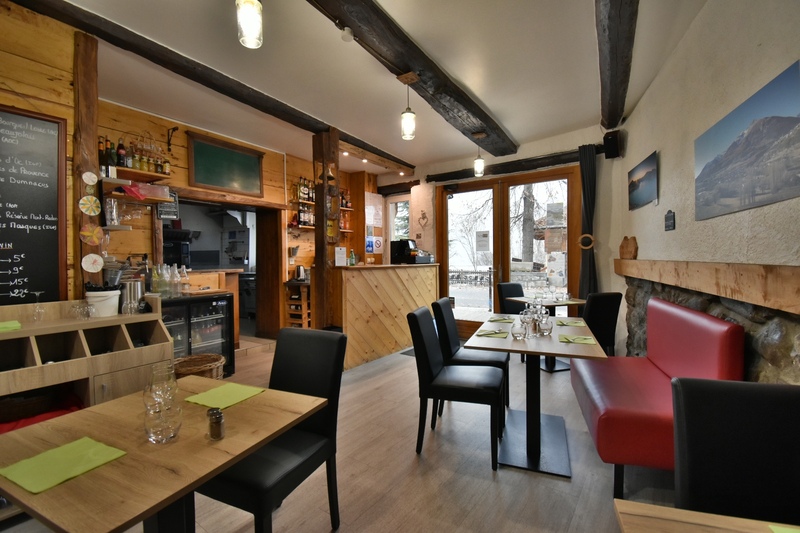 Dpt Hautes Alpes (05), à vendre proche de EMBRUN Pizzeria