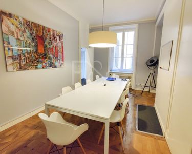 Local bureaux 118 m²