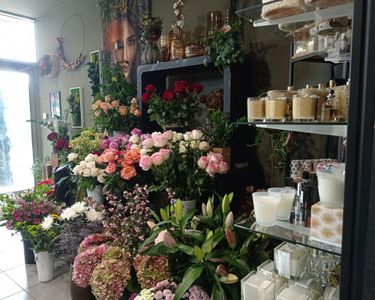 Commerce fleuriste, décoration Saint Laurent Des Arbres