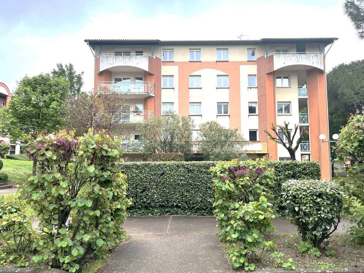 Grand T2 lumineux avec Terrasse et Parking couvert