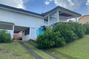 MAISON T6 AVEC VUE MER - ANSE MITAN