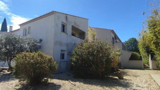 Immeuble Vente Arles  537m² 2100000€