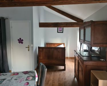 Appartement à louer à lathus centre bourg