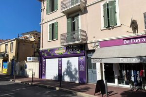 Immobilier professionnel Location Cannes  52m² 1150€