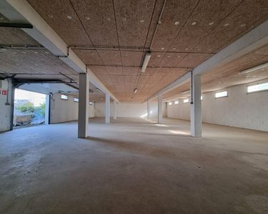 Local bureaux 92 m²