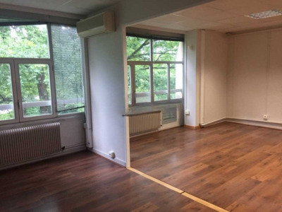 Bureaux 266 m² 