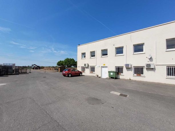 Local commercial 620 m²