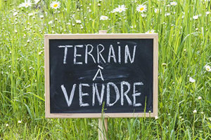 Terrain Vente Saint-Geniès-des-Mourgues  243m² 149000€