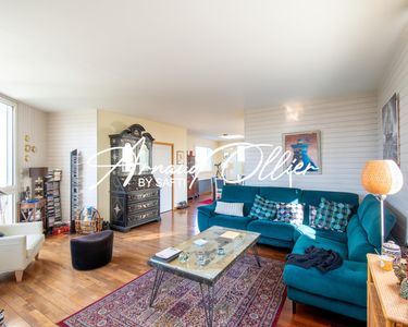 Propriété 8 pièces 253 m² 