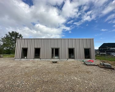 Construction a la demande bâtiment de bureaux ou stockage