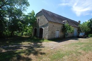 Vallée Dordogne, Grange restaurée avec vue sur 4800 m² de terrain 