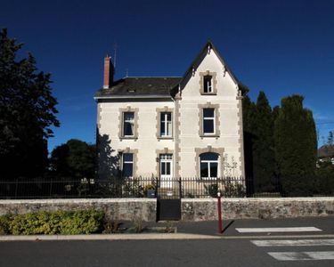 Maison 10 pièces 244 m²