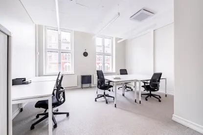 Basculez vers un espace de bureau ouvert prêt à l'emploi pour 15 personnes à NICE, Rue de France