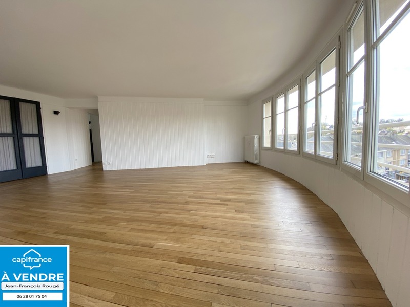 Vue exceptionnelle pour cet appartement de 102,40 m² avec trois chambres !!!