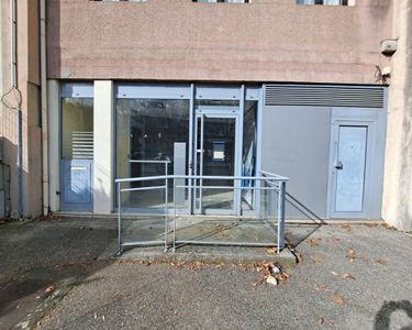 Local commercial 70 m²