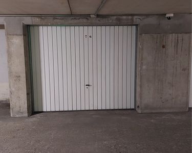 Grand garage / box fermé et sécurise Avenue de Laon / Clairmarais / REIMS 