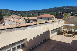 MAISON DE VILLE AVEC TERRASSE