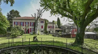 Vends Bastide Provençale du XVIIIème siècle - 8 chambres, 385m², Forcalquier (04)