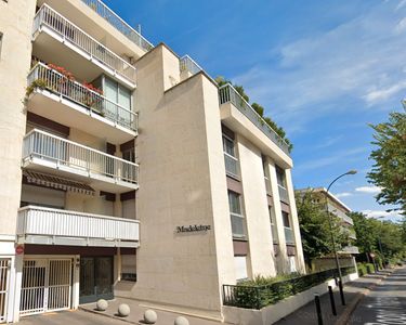 Vends Studio 16m2 + Cave / Pas de travaux à prévoir