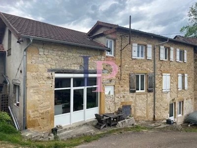 PROCHE POUILLY SOUS CHARLIEU MAISON DE VILLE