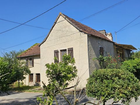 Grande maison en pierres à rénover avec grange et 