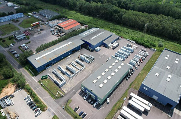 Local d'activite - stockage - logistique 3200m2 sur 5 800m2. Zone Europort Saint -Avold 