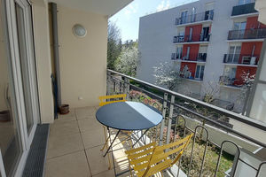 LE PERREUX SUR MARNE_APT 3 PIECES AVEC BALCON