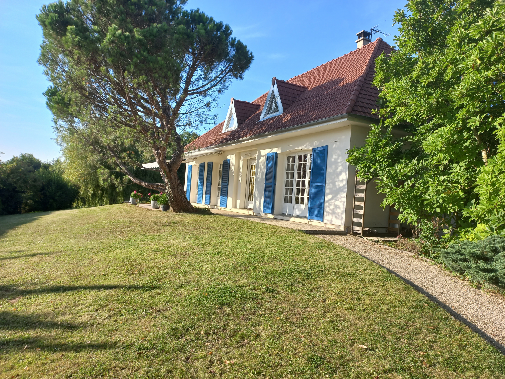 AISNE MARLE Belle maison individuelle sur un terrain de 3245 