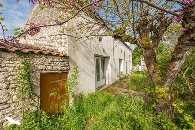 Maison en pierre de 4 pièces principales