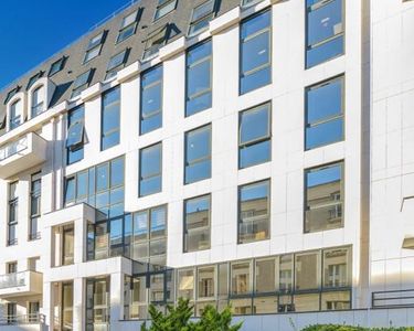 Immobilier professionnel Vente Courbevoie  1433m² 8451483€