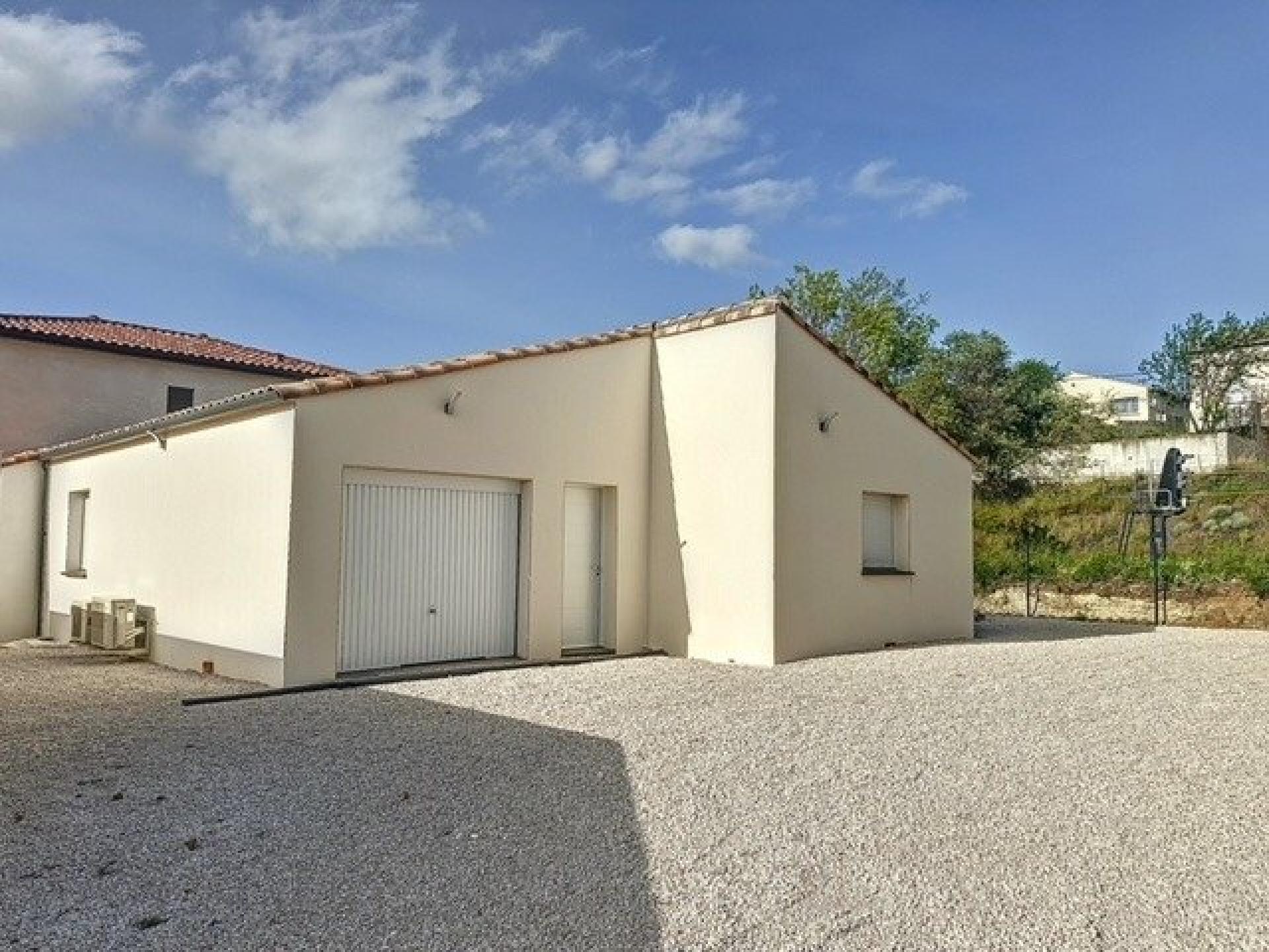 Villa recente de plain pied 3 chambres garage proche centre ville MAGALAS