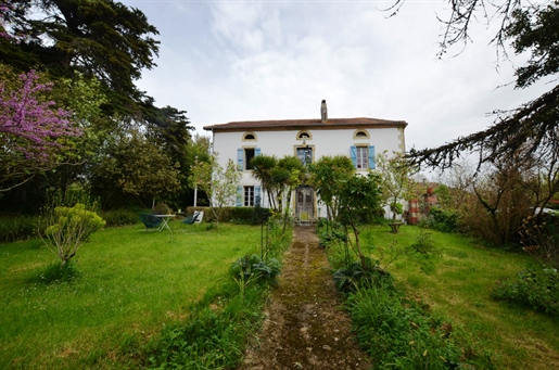 A vendre, secteur de Vic-Fezensac, Gers: Belle maison gasconne, style Maison de Maître, av