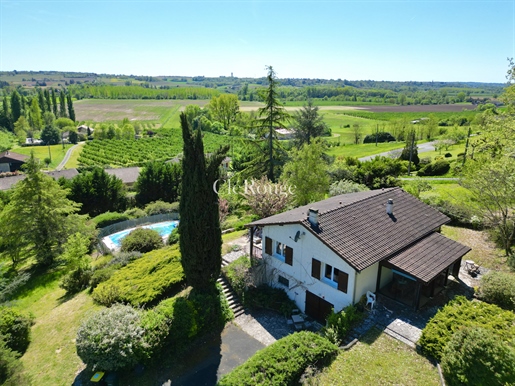 Maison de 4 chambres avec piscine et vue sur le Château de Duras