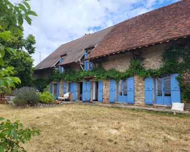 Belle situation avec vue. Maison de caractère