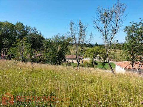 Terrain constructible Mauvezin(32120) 592m²