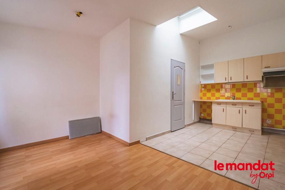 Vente Immeuble 162 m² à Epernay 313 400 €